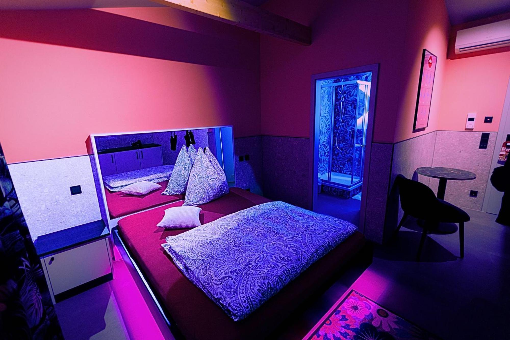 Lustra Stundenhotel - Adults Only Landshut Extérieur photo