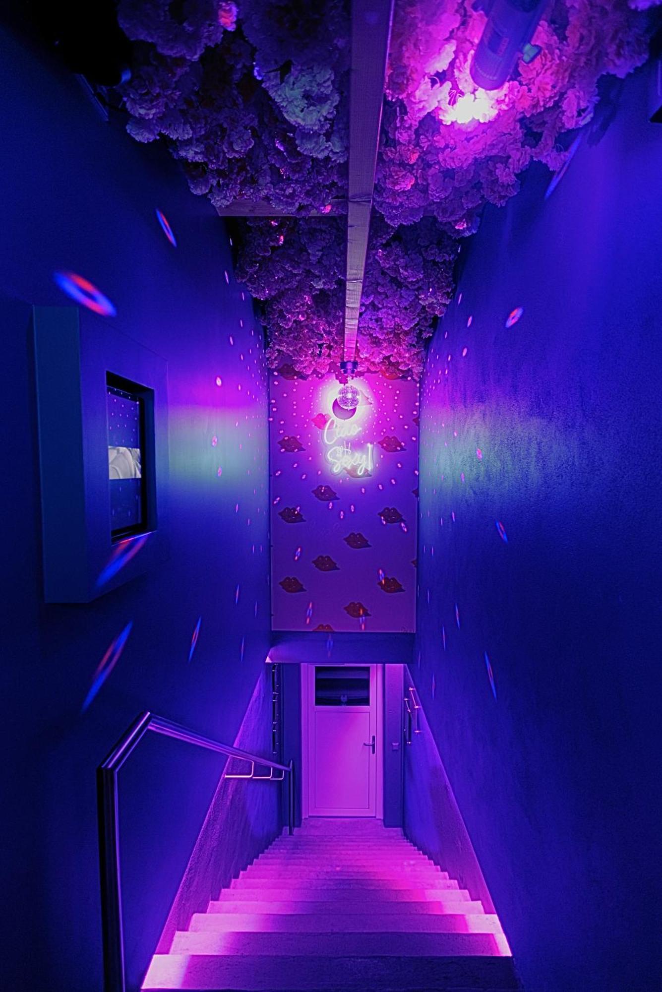 Lustra Stundenhotel - Adults Only Landshut Extérieur photo