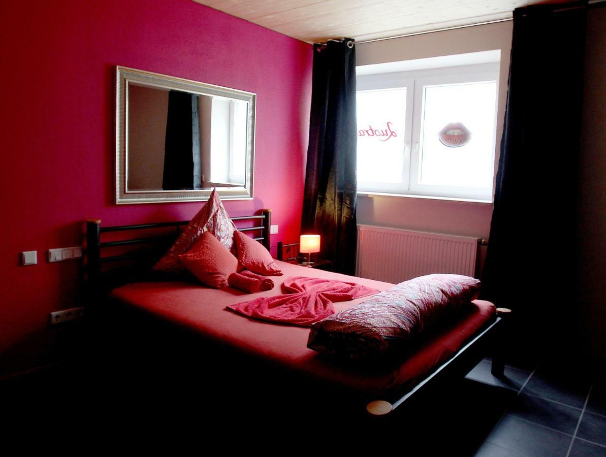 Lustra Stundenhotel - Adults Only Landshut Extérieur photo
