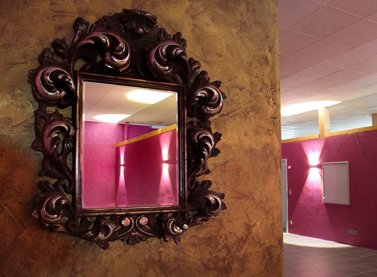 Lustra Stundenhotel - Adults Only Landshut Extérieur photo
